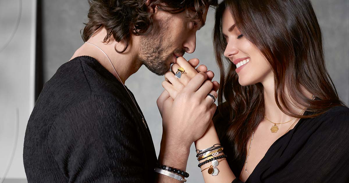 Zusammen gehen: „Together by Thomas Sabo“ ist nicht nur der Slogan der diesjährigen Weihnachtskampagne, sondern auch Programm für die Zusammenarbeit mit den Thomas Sabo-Partnern.