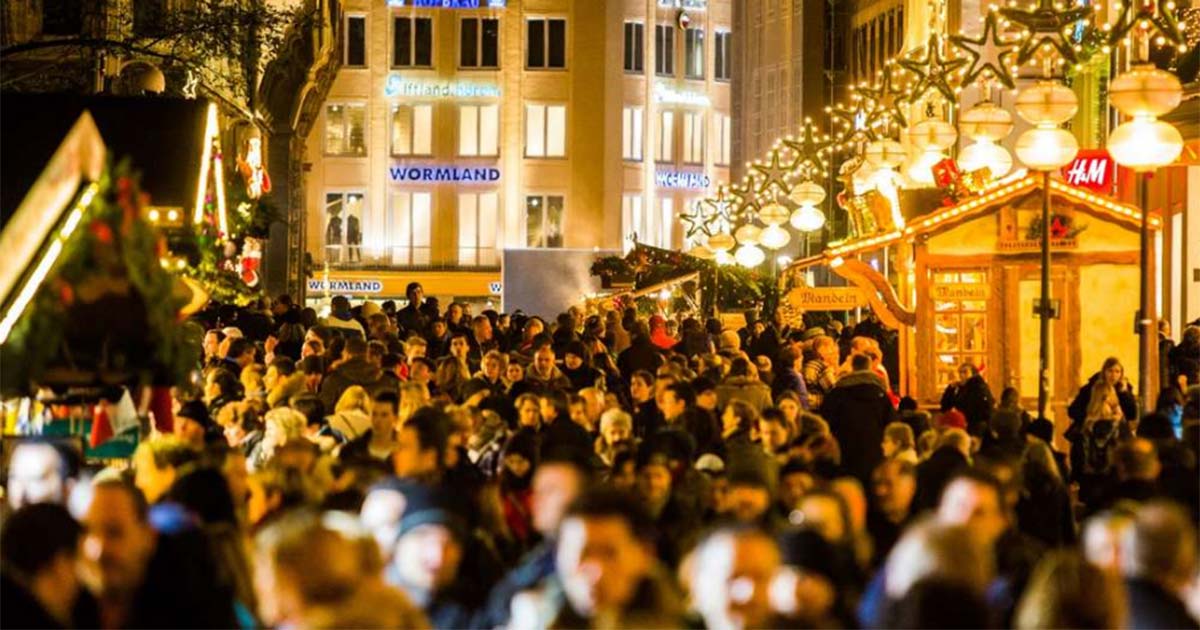 Positive Aussichten: 68 % der Verbraucher wollen Weihnachtsgeschenke im stationären Handel kaufen.