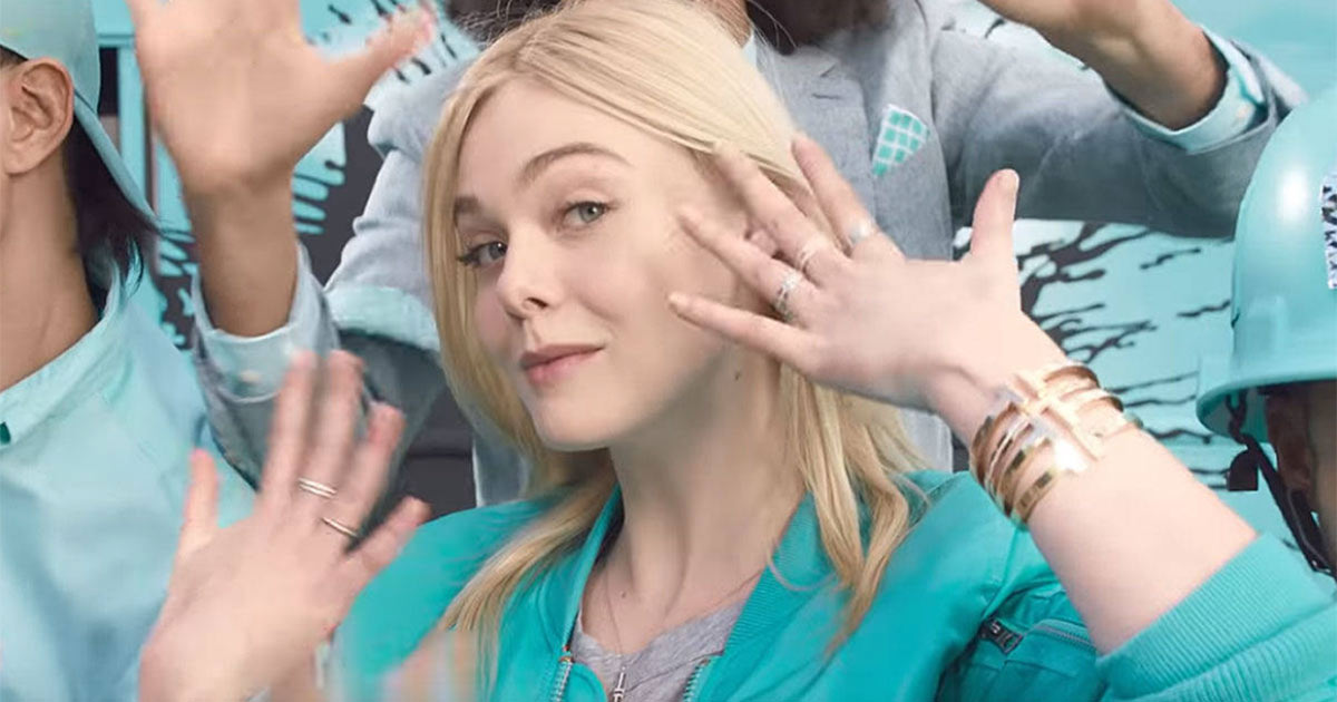 Schauspielerin und Testimonial Ella Fanning im Tiffany-Spot.