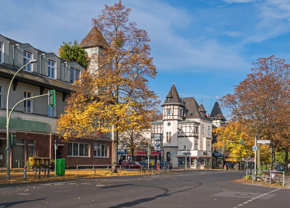 Berlin Lichterfelde: In diesem Stadtteil, einem Villenviertel, ereignete sich der Blitzeinbruch. © Shutterstock