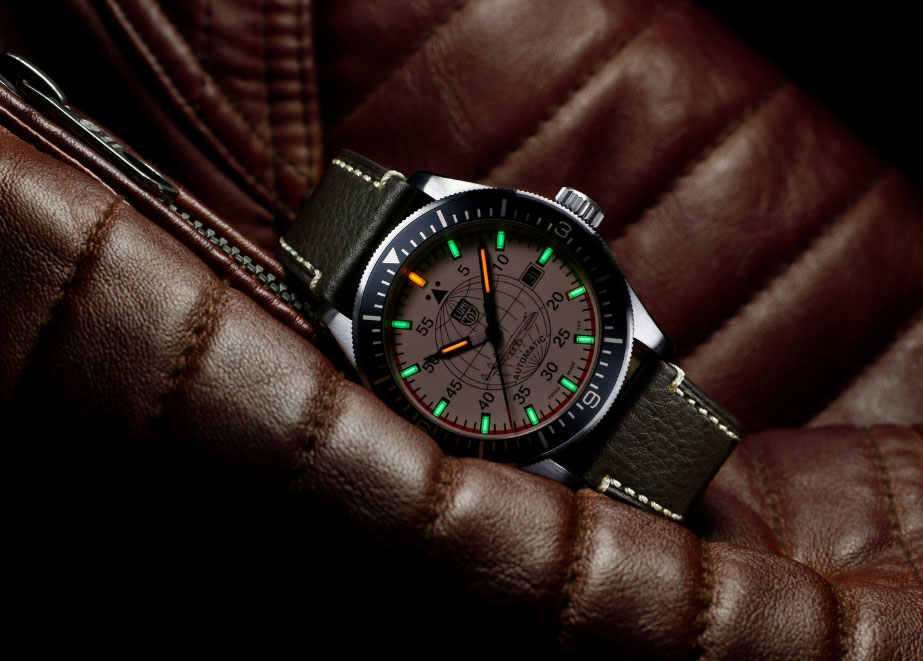 Luminox präsentiert Constellation Automatic 9600 Series. © Luminox