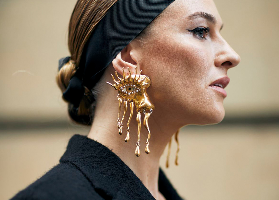 Schmuck Trend 2024 Statement Ohrringe